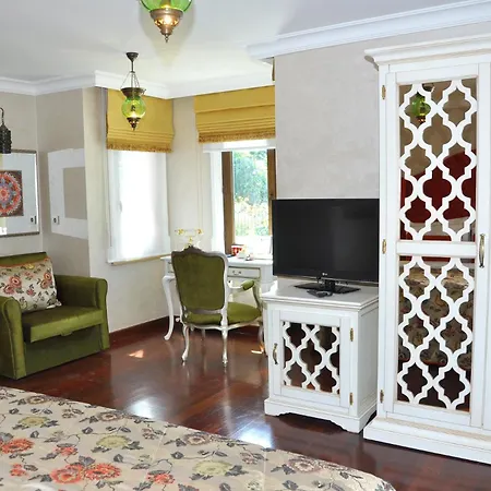 Bosphorus Symbola מלון