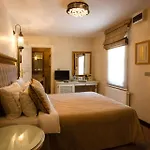 Hotel Bosphorus Symbola