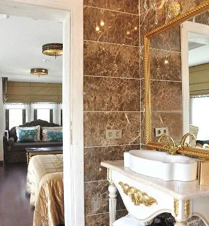 Bosphorus Symbola 4*